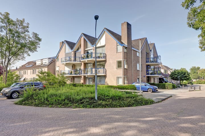 Mayersloot 28 in Broek op Langedijk foto