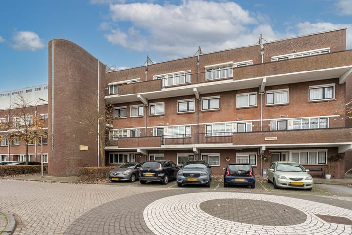 Meelbeskamp 87 in Diemen foto