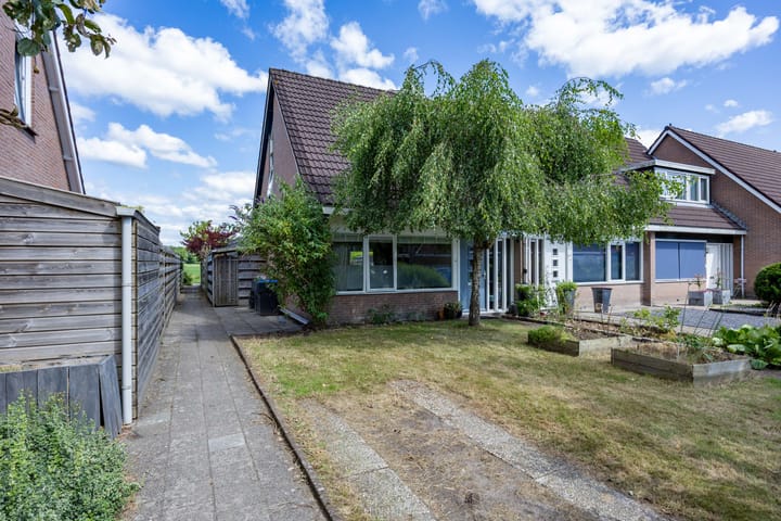 Meester Zuidemastraat 57 in Haulerwijk foto