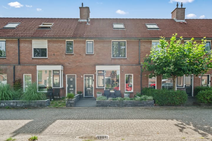 Meeuwenweide 6 in Houten foto