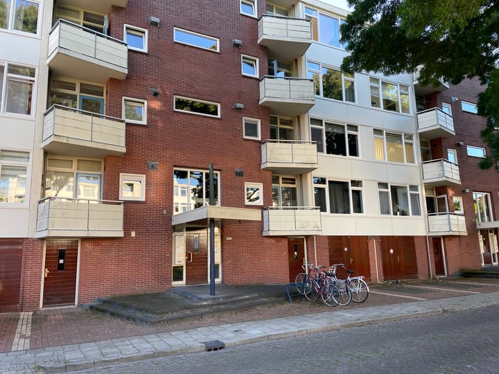 Meindert Hobbemastraat 30 in Almelo
