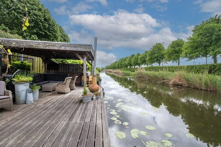 Melkweglaan 132 in Hazerswoude-Rijndijk