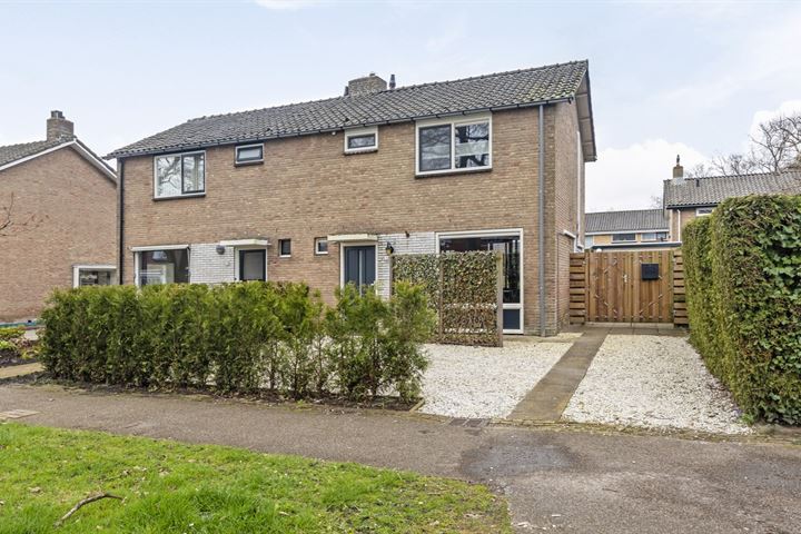 Mellenssteeg 1 in Haren Gn foto