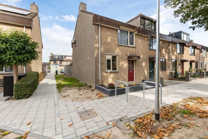 Mendelssohnplantsoen 11 in Zwijndrecht foto