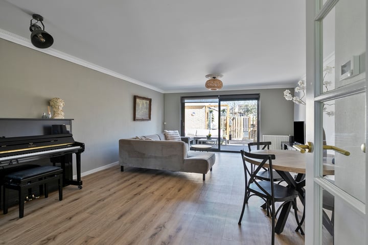 Meranti 181 in Dordrecht foto