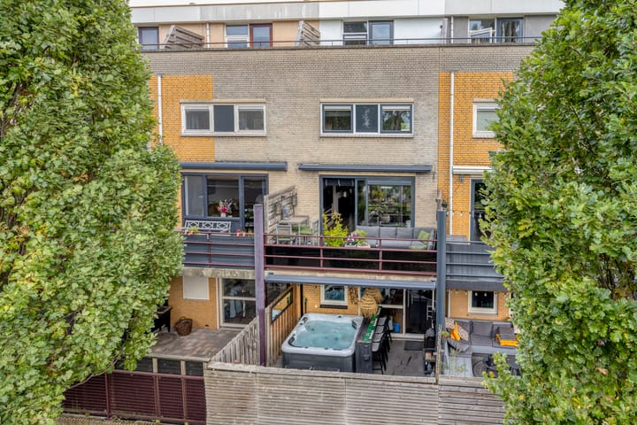 Merbau 72 in Dordrecht foto