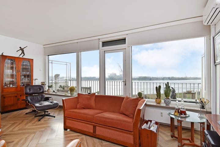 Merellaan 847 in Maassluis foto