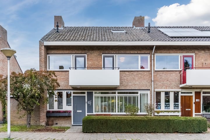 Merkelbachlaan 11 in Eindhoven foto