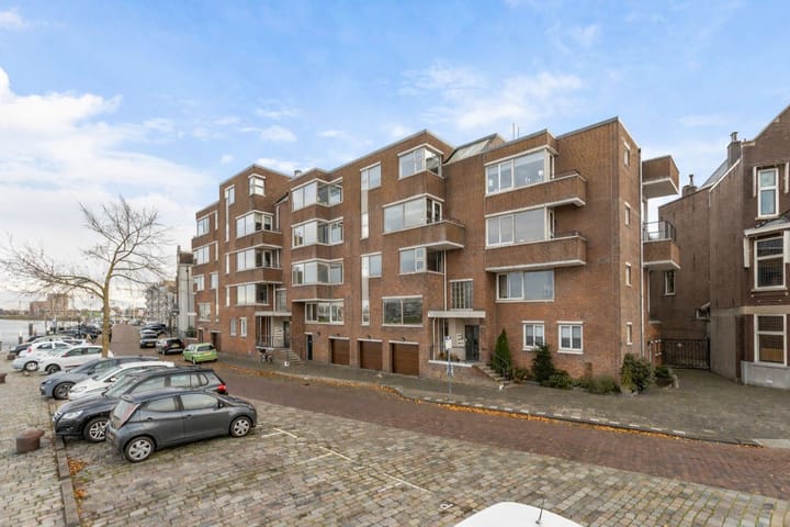 Merwekade 93 in Dordrecht foto