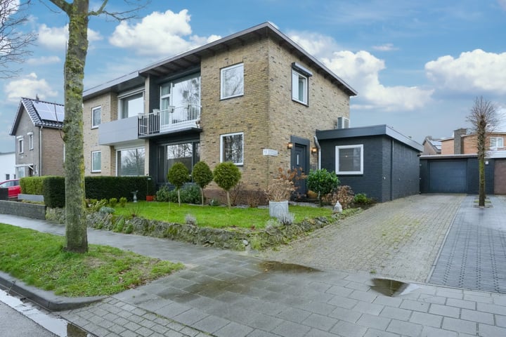 Mevrouw van der Meijstraat 13 in Geulle foto