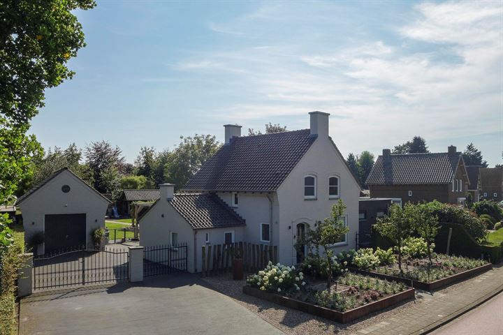 Mgr Aertsstraat 42 in Swolgen foto