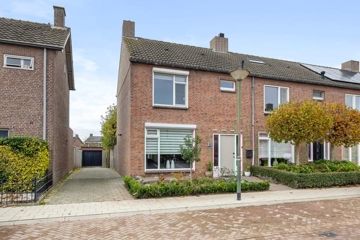 Mgr Dr Meuwesestraat 18 in Erp foto