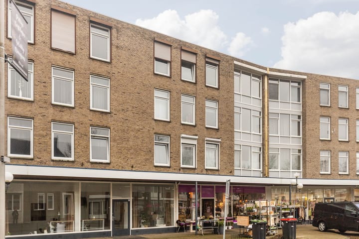 Mgr. Feronstraat 12 in Heerlen