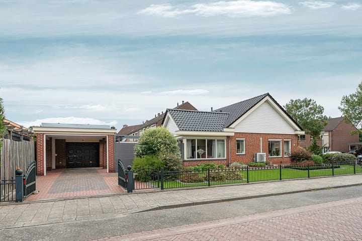 Middag 67 in Babberich foto