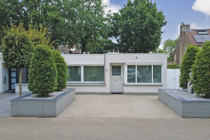 Middelgraaf 30 in Tilburg foto