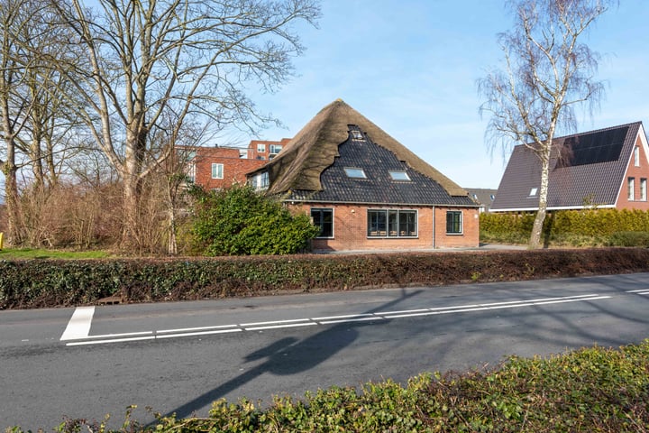 Middenweg 141 in Heerhugowaard foto