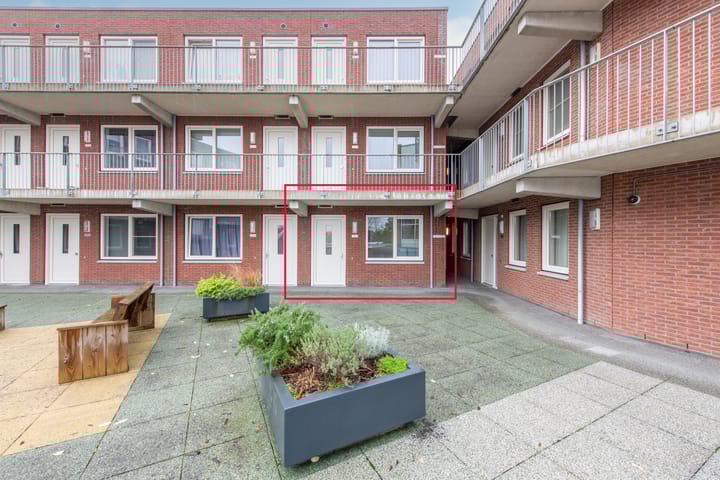 Middenweg 249L in Heerhugowaard foto