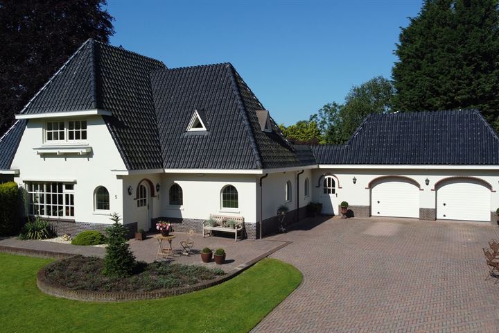 Midwolderweg 5 in Leek foto