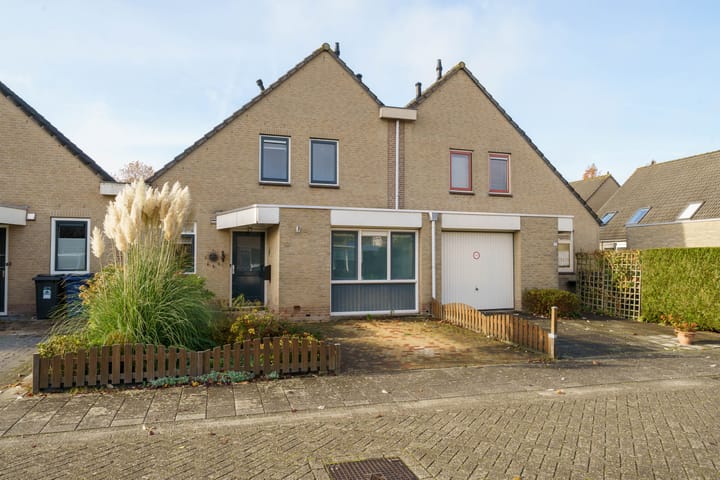 Mimosastraat 17 in Almere foto