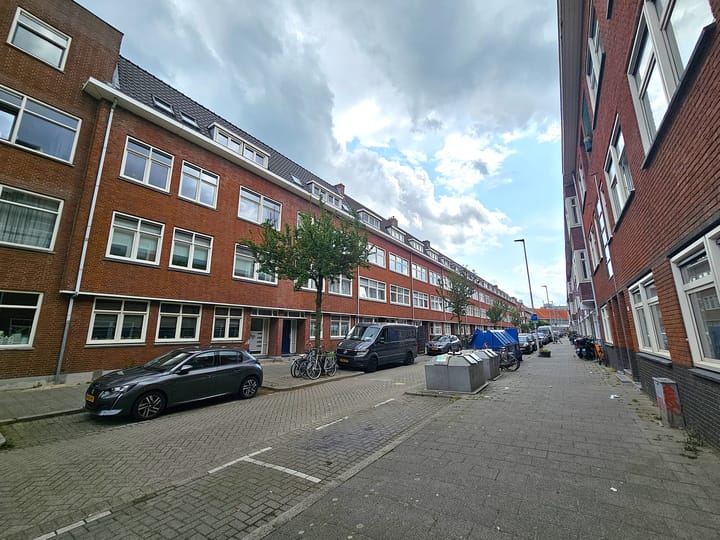Moerkerkestraat 84A-01 in Rotterdam foto