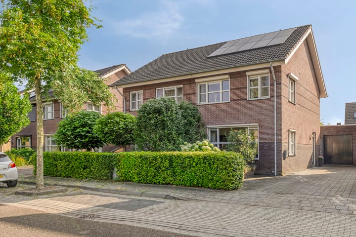 Molckenbourstraat 14 in Hardenberg foto