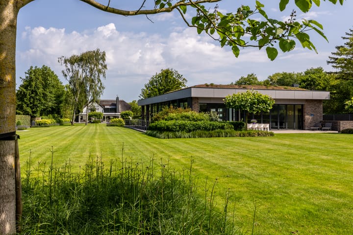 Molendijk 8 in Oostvoorne foto