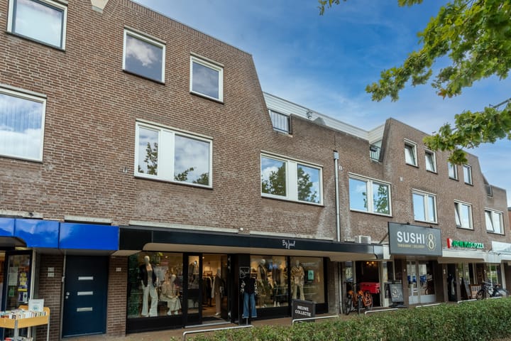 Moleneindplein 56 in Vught foto