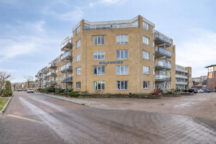 Molenstraat 21 in Emmen foto