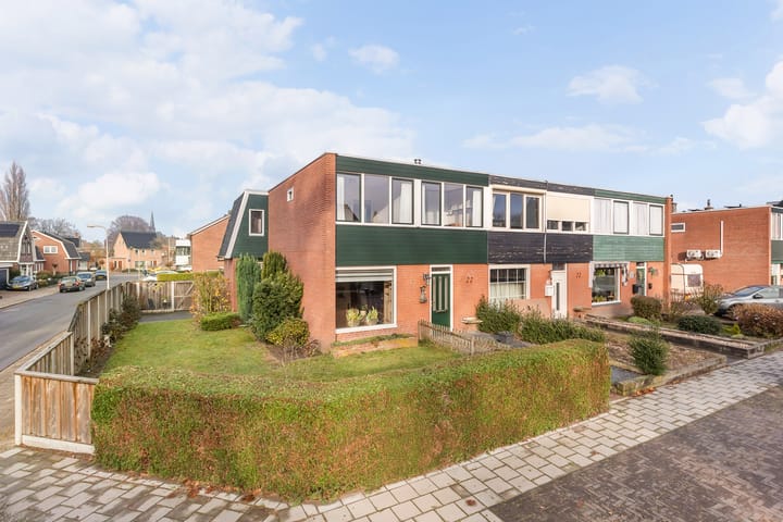 Möllenbergstraat 1 in Losser foto