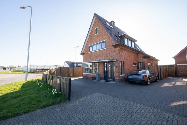 Monsterseweg 149 in 's-Gravenzande foto