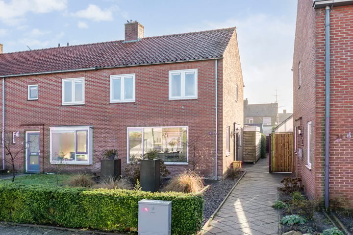 Monumentstraat 19 in Raalte foto