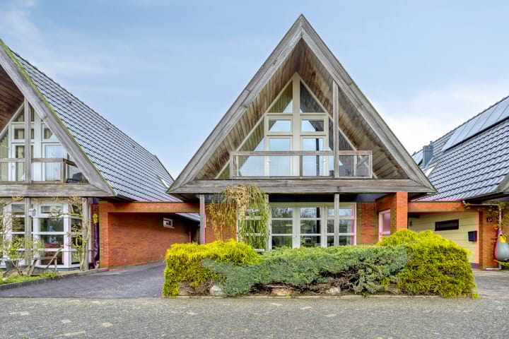 Mooiland 12 in Groningen foto