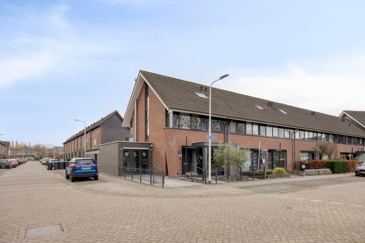 Mosselhoekplein 1 in Tilburg foto