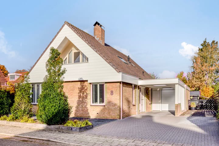 Mozartstraat 8 in Losser foto