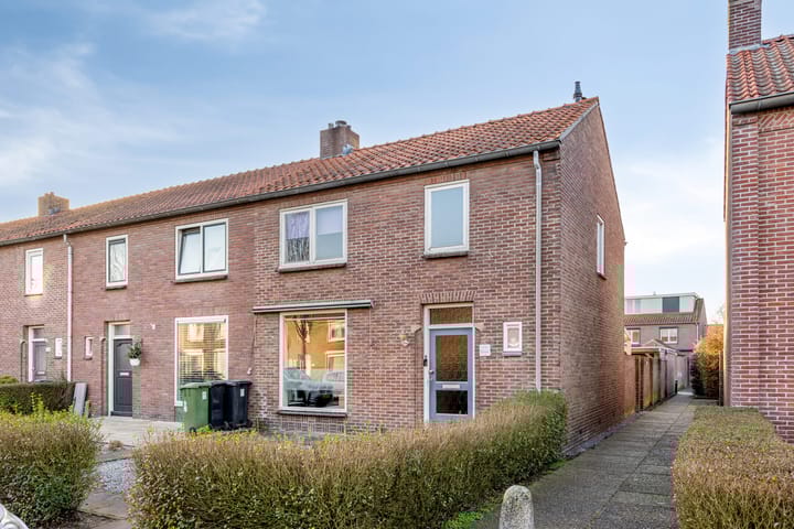 Mr. C. Goselingstraat 104 in Best foto