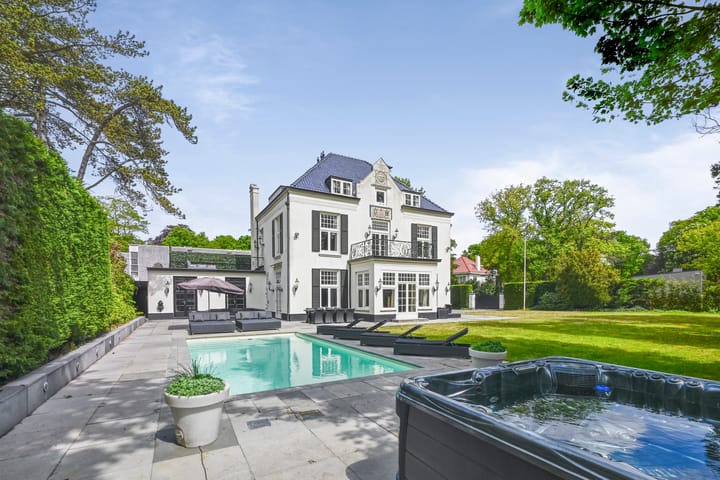 Mr. H. Enschedéweg 24 in Aerdenhout foto