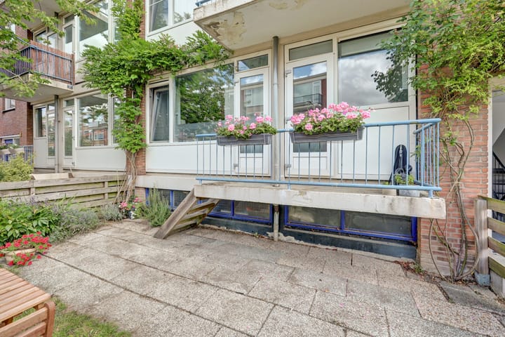 Mr. Heemskerkstraat 8 in Ridderkerk foto