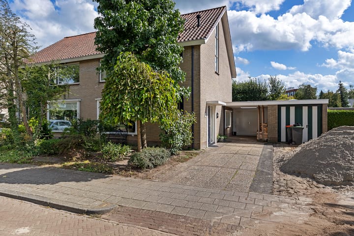 Mr P J Oudlaan 2 in Zwolle foto