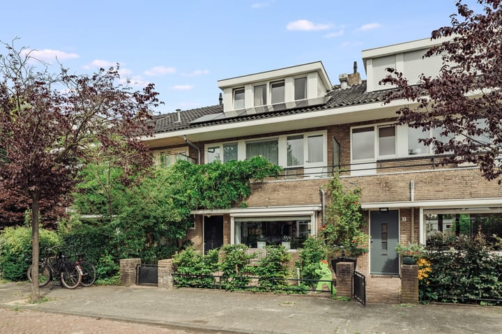 Mr. Rendorplaan 8 in Amstelveen foto