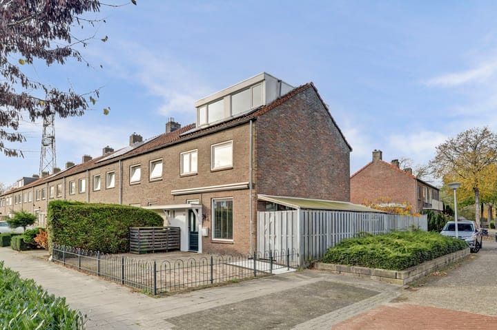 Foto van woning Mr. T.J. Verschuurstraat 20, Best