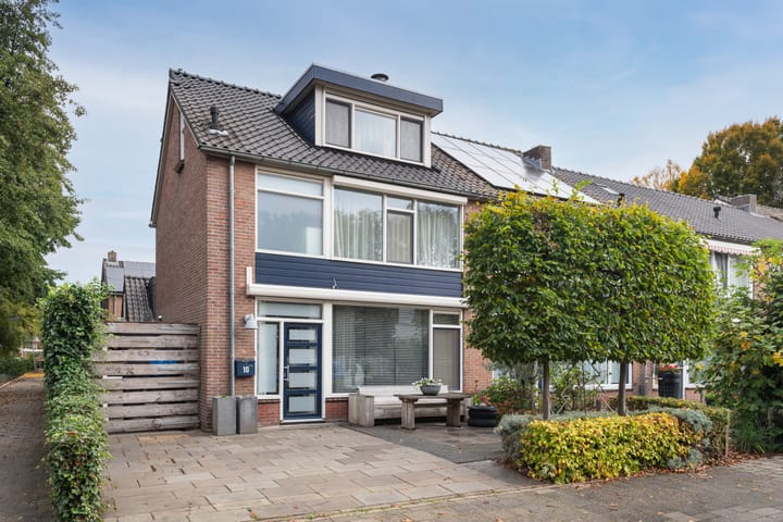 Mr. Treubstraat 10 in Ridderkerk foto