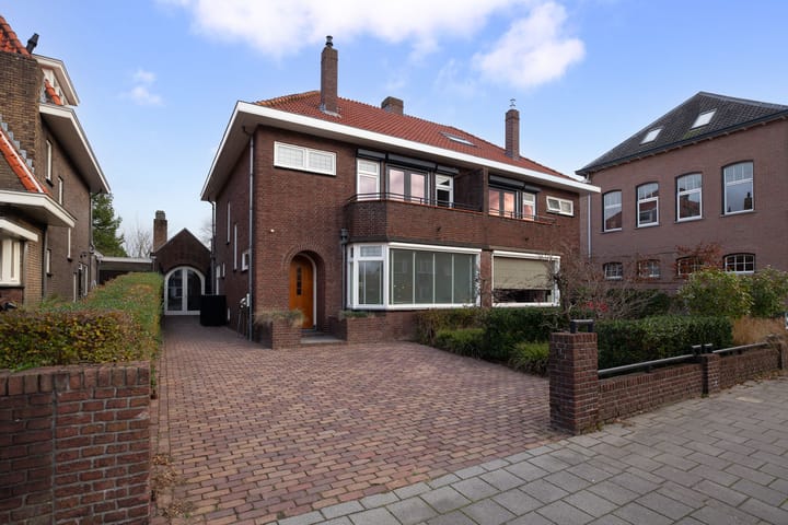 Mr. van Coothstraat 53c in Waalwijk