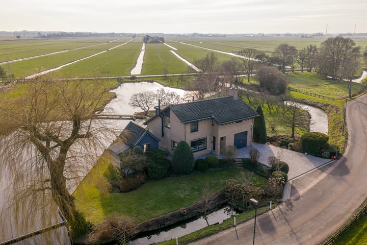 Muisbroekseweg 24 in Giessenburg