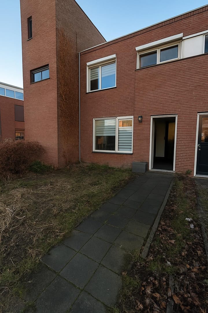 Naardenstraat 9 in Tilburg foto