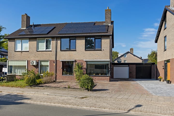 Nadirlaan 3 in Hoogeveen foto