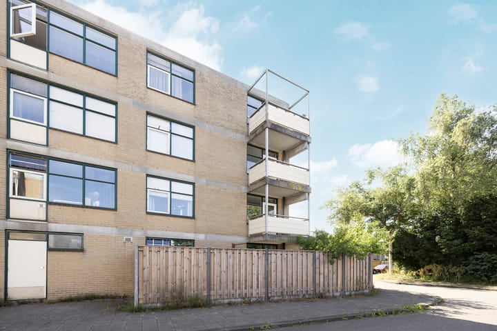 Narcisplantsoen 4 in Haarlem foto