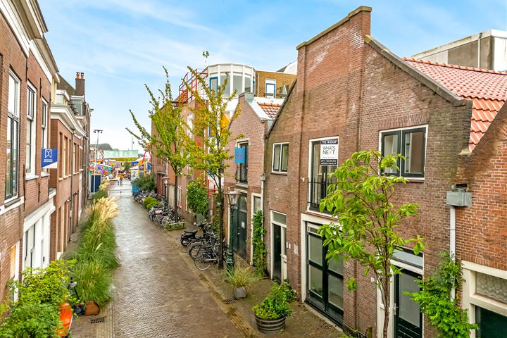 Narmstraat 6B in Leiden foto