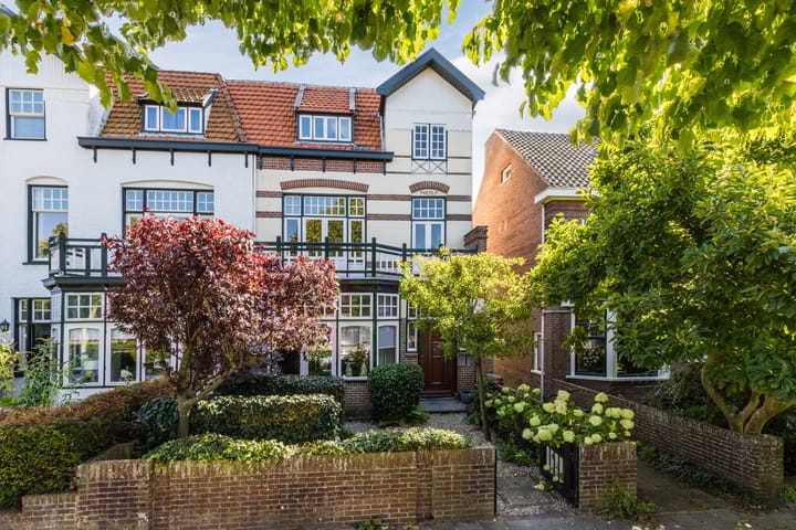 Nassauplein 18 in Alkmaar foto