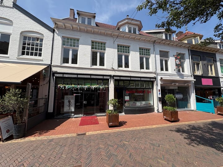 Nassaustraat 1F in Bussum foto