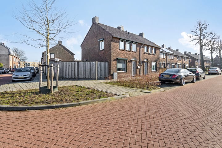 Nassaustraat 66 in Kerkrade foto